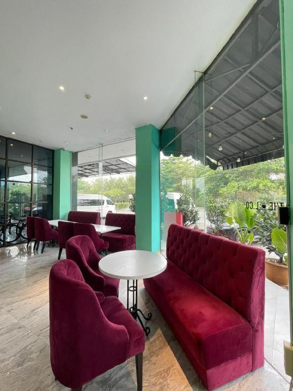 The Crew Hotel Kualanamu International Airport Medan Exterior photo