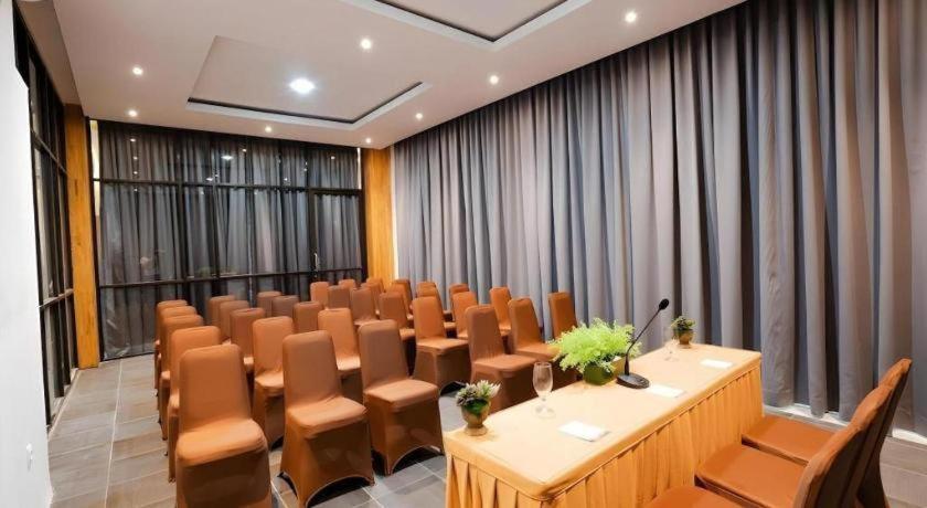 The Crew Hotel Kualanamu International Airport Medan Exterior photo