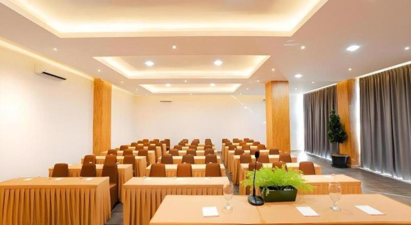 The Crew Hotel Kualanamu International Airport Medan Exterior photo