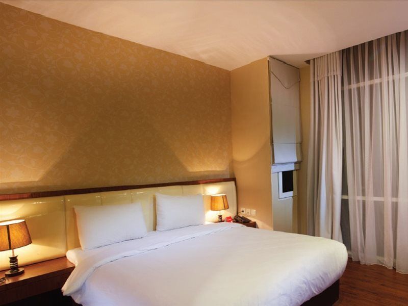 The Crew Hotel Kualanamu International Airport Medan Exterior photo