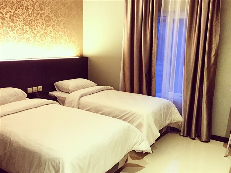 The Crew Hotel Kualanamu International Airport Medan Exterior photo